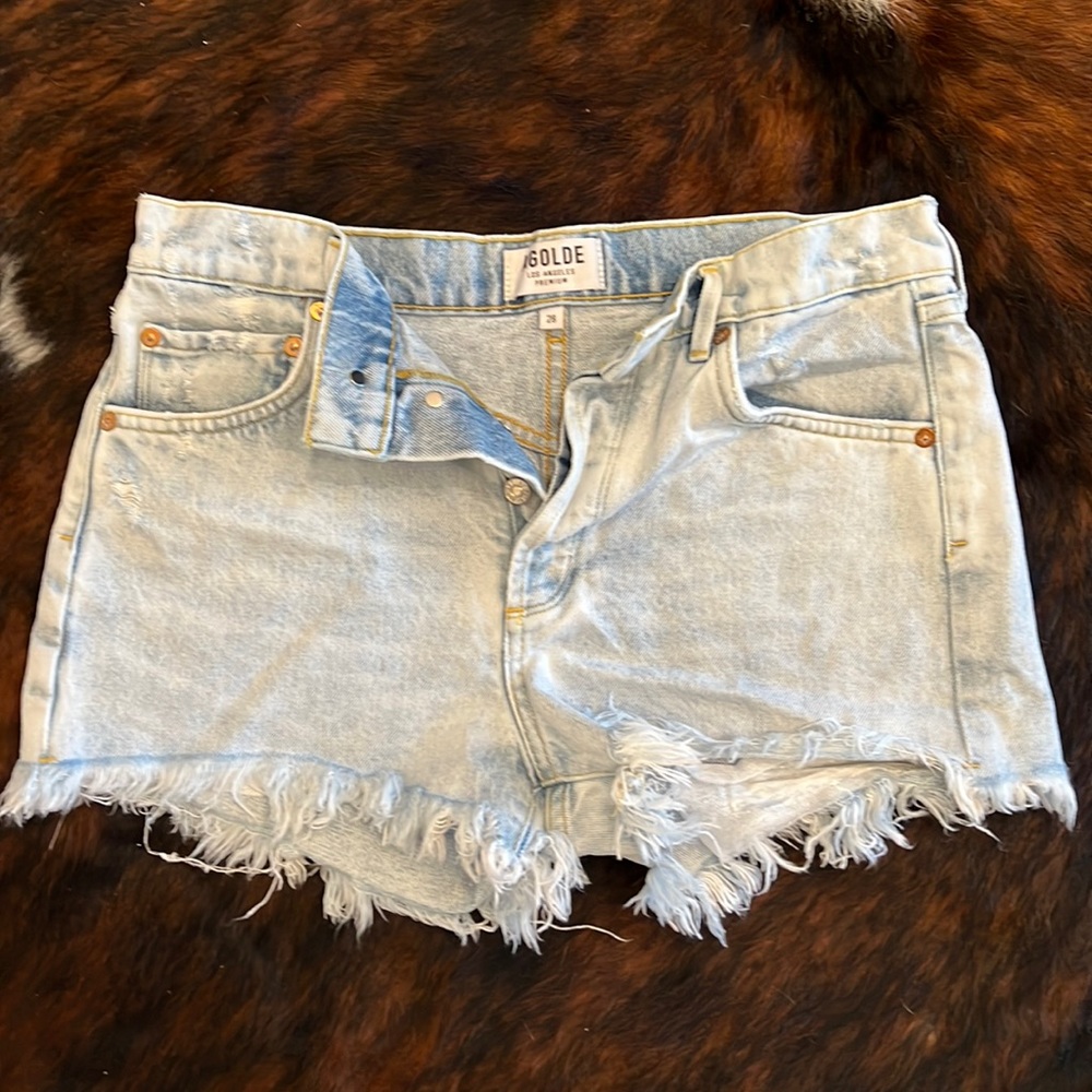 Brand new/never worn! AGOLDE Jaden distressed denim shorts! Retails for $128!